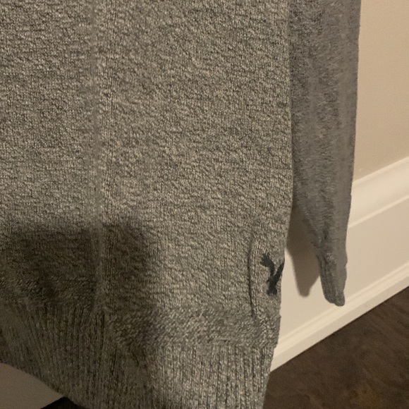 Men’s American Eagle Sweater - Picture 2 of 4